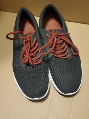 Supra Men's Black Mesh Sneakers with Rust Laces